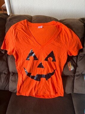 Brandnew with tags attached Spirit Halloween womens tee shirt Small